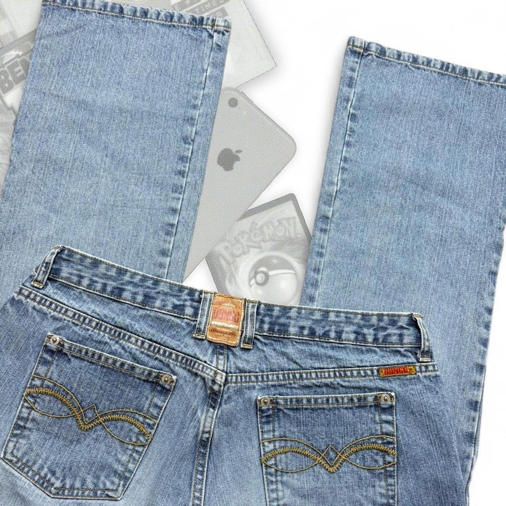 Vintage Y2K Low-Rise Light Wash Bongo Denim Western Bootcut / Flared Jeans